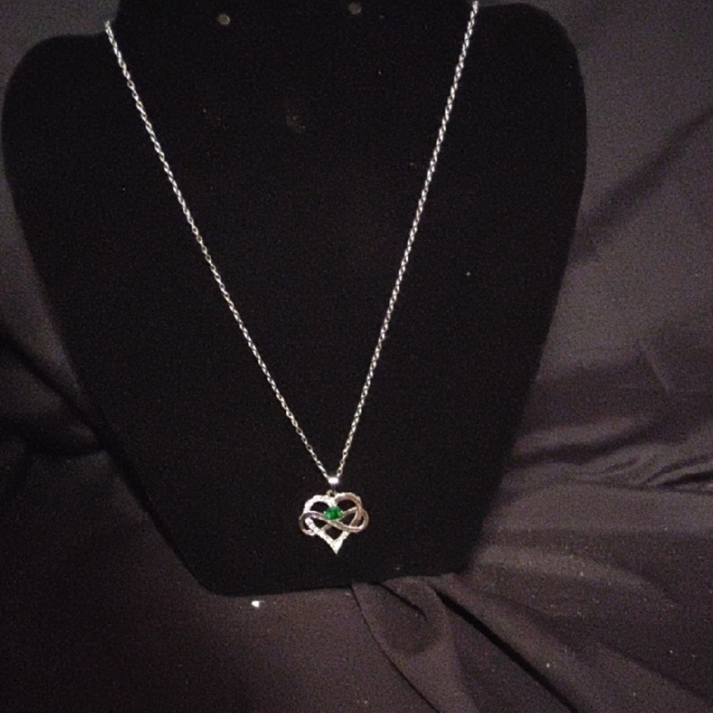 Green Birth Stone Heart Pendant Necklace Elegant Jewelry I Have All Birth Stone